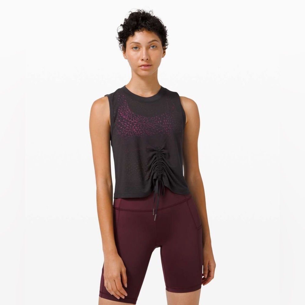 Lululemon Cinch Me Up Front Tank Veil in Black Size 6